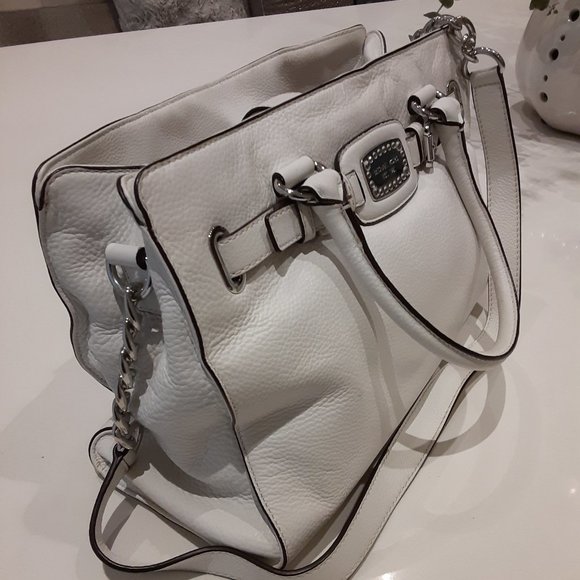 Michael Kors white leather medium bag with silver chain detail - Picture 7 of 13